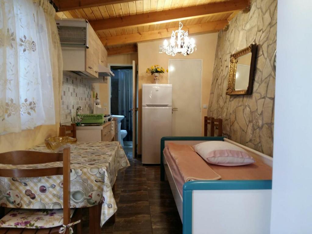 Kristallia Rooms Monastiraki  Eksteriør bilde